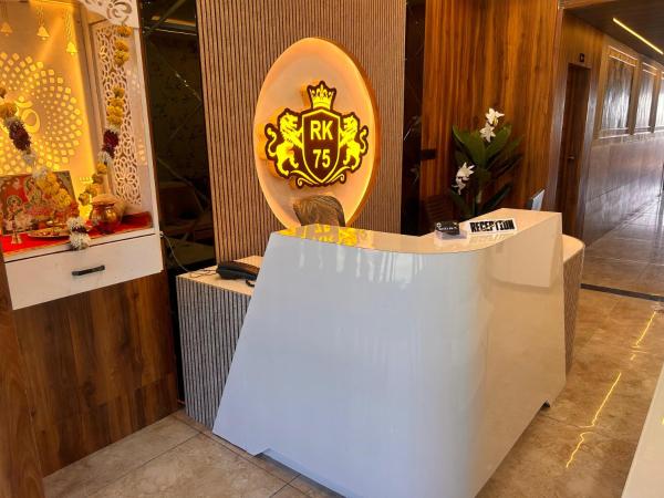 Hotel RK 75, Varaa  Akolia Madhya Pradesh