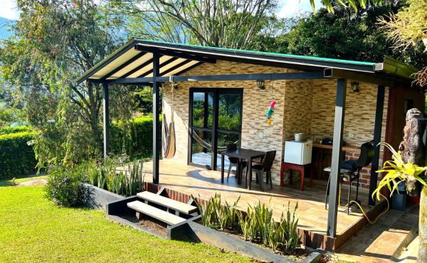 Chalets Villa Marina, Varaa Mökki Hotellit Antioquia uima-altaalla, Uima-allas