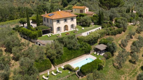 Borgo degli Ulivi by VacaVilla, Varaa  Hotellit Lamporecchio uima-altaalla, Uima-allas