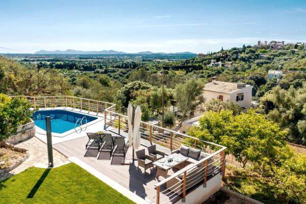 Villa Ines, Varaa  Búger hotellit, joissa on uima-allas, Uima-allas