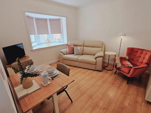 Tettenhall Cosy Apartment - Sleeps 4, Varaa  Tettenhall West Midlands