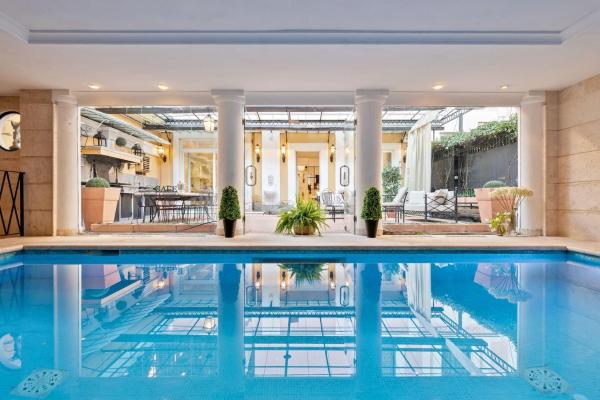 Luxury Villa Private Pool, Varaa  Lazio hotellit, joissa on uima-allas, Uima-allas