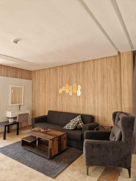 Palm Palace Bouznika, Varaa  Hotellit Doukkala-Abda pysäköinnillä, Pysäköinti
