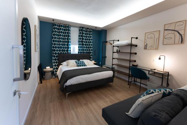 Tre Gemme in Centro - Suite Azure, Varaa  Pescara Rooma