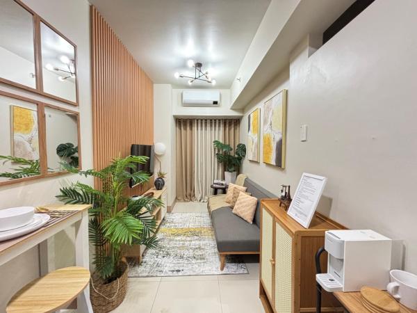 Anastasia Unit by Grand Imperial at Shore 3 Residences near Mall of Asia, Varaa  Luzon hotellit, joissa on uima-allas, Uima-allas