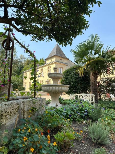 Chateau La Croix De Millorit, Varaa  La Reuille Limousin