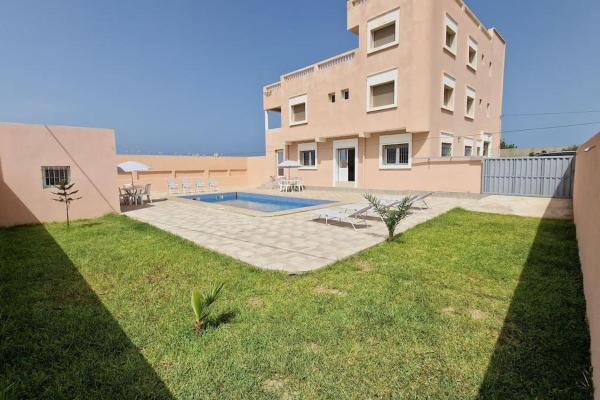 Villa met Privézwembad en Adembenemend Zeezicht, Varaa  Tighza Oriental