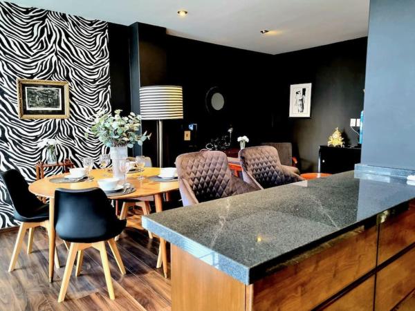 Elegant Apt Boutique in la Roma 2br/2ba/terrace, Varaa  Mexico DF hotellit, joissa on pysäköinti, Pysäköinti