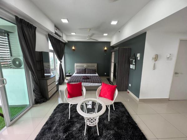 Fayyadh Studio, Varaa  Kelantan hotellit, joissa on uima-allas, Uima-allas
