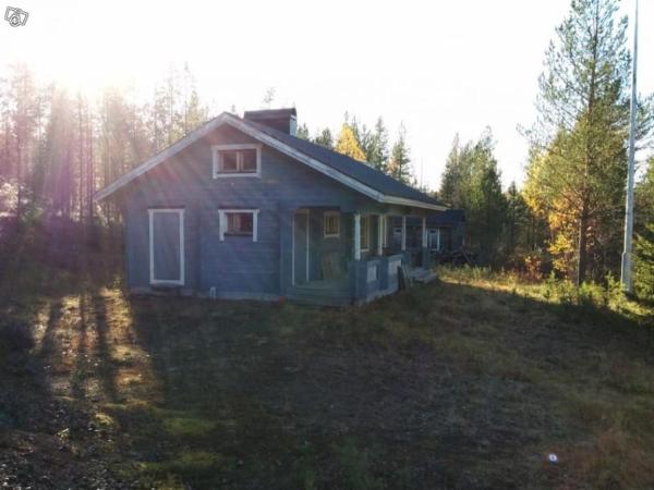 Kimppa-cabin / Дом в лесу у озера, Varaa  Kolari Lappi