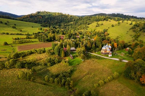 Chyża Chata na Krańcu Świata, Varaa  Bystre 