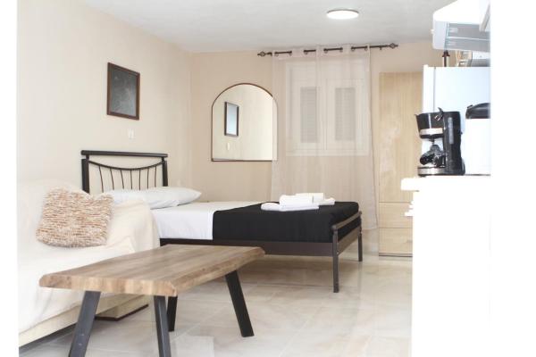 Aether Deluxe Studio, Varaa  Chaïdeftón Makedonia