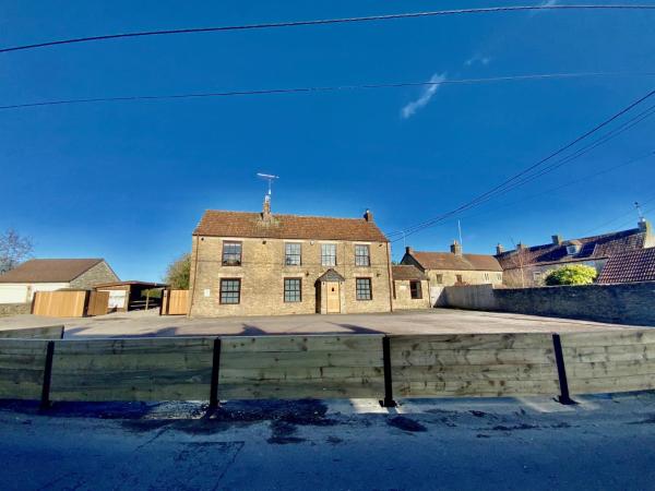 The Den and Orchard, Varaa  Somerset Somerset