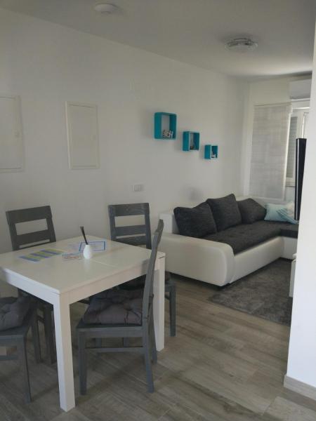 Apartment Villa Klara AP 2K, Varaa  Razvala Lika-Senj County