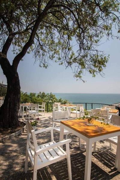 Bunaglows Panoramic Beach Village, Varaa  Hotellit Dobrich Province uima-altaalla, Uima-allas