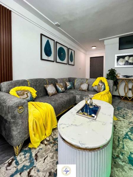 serene stays apartment with fully equipped gym swimming pool private parking space and amazing scenic views, Varaa  Nairobi Hotellit...