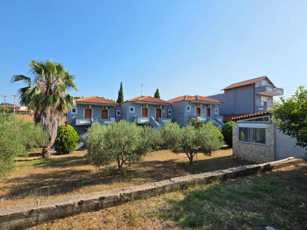Studio Filippos, Varaa  Hotellit Makedonia uima-altaalla, Uima-allas