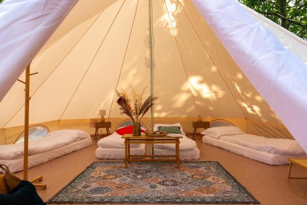 Jaskółkowo Glamping, Varaa Leirintäalue Pommeri leirintäalueet, Leirintäalue