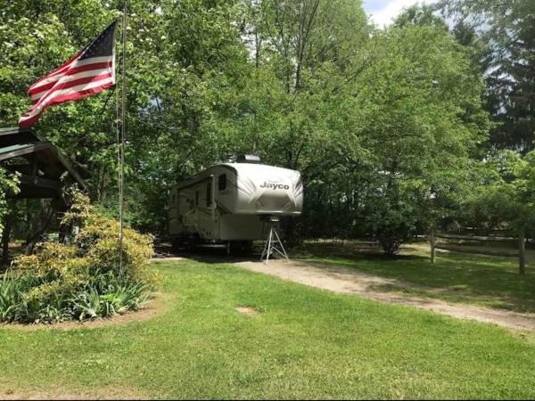 Full Hookup 30 Amp pull through up to 33Ft Site ONLY, Varaa  Gaines Pennsylvania