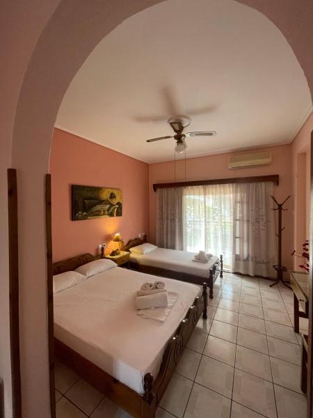 Diamantoula Rooms, Varaa  Hotellit Thessalia pysäköinnillä, Pysäköinti