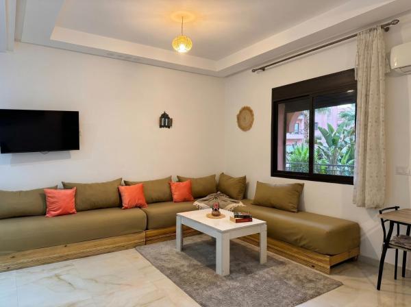 Appartement Relax Marrakech, Premium Village, Varaa  Hotellit Marrakech-Tensift-Haouz pysäköinnillä, Pysäköinti