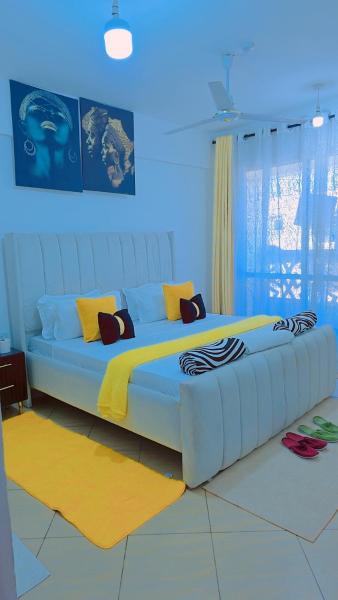 Staycation One and Two Bedroom apartment Mombasa, Varaa Huoneisto Hotellit Coast Region pysäköinnillä, Pysäköinti