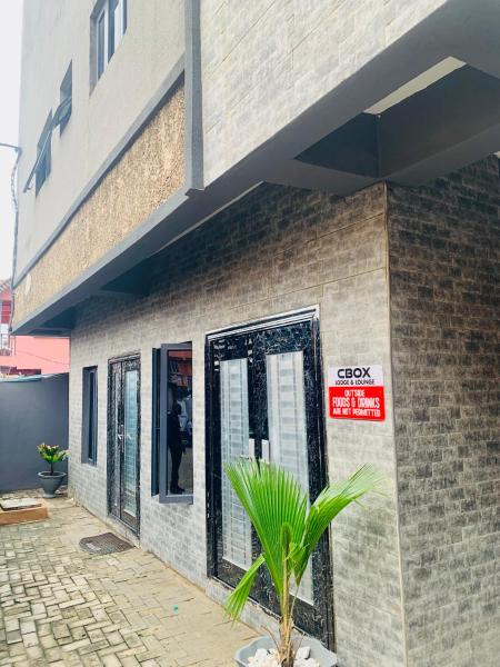 Cbox Lodge & Lounge, Varaa  Mushin Lagos