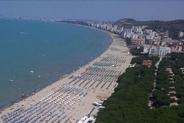 Miami Beach Apartments, Varaa Huoneisto Golem Tirana County