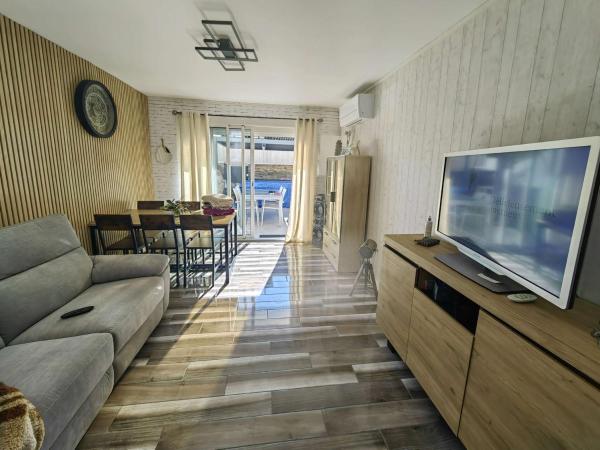 Villa T3 au calme, terrasse sud, clim, parking privatif - FR-1-607-236, Varaa  Hérault hotellit, joissa on uima-allas, Uima-allas