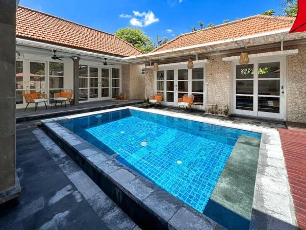 Hosih Terace in Sanur Villa - 3 BR Villa Beachside Sanur, Varaa  Bali hotellit, joissa on pysäköinti, Pysäköinti