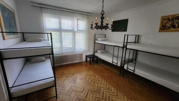 Folks HOME, Varaa  Novi Sad Vojvodina
