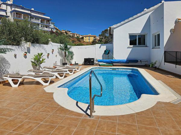 Villa Sunshine in El Faro, Varaa  Mijas Costa 