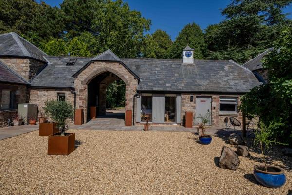 Goytre Hall Self Catering Guest Accommodation, Varaa  Abergavenny 
