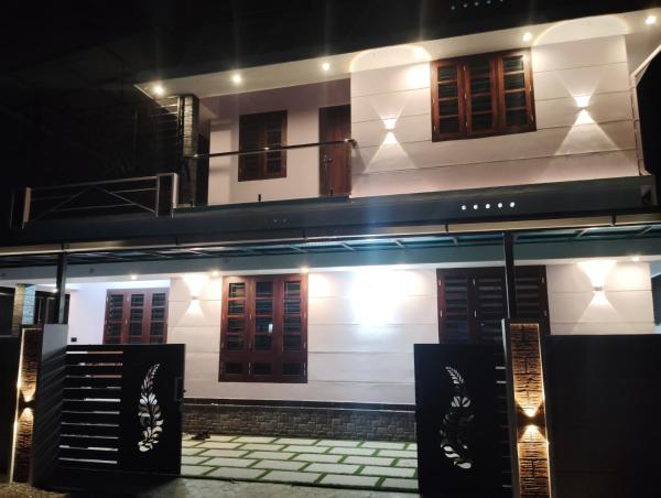 Chillout stay, Varaa  North Paravur New Delhi