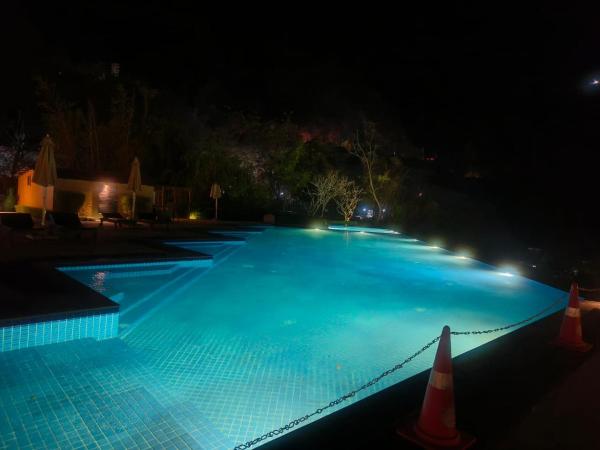 Luxury Aloha Apartments, Rishikesh, Varaa Huoneisto Uttarakhand hotellit, joissa on pysäköinti, Pysäköinti