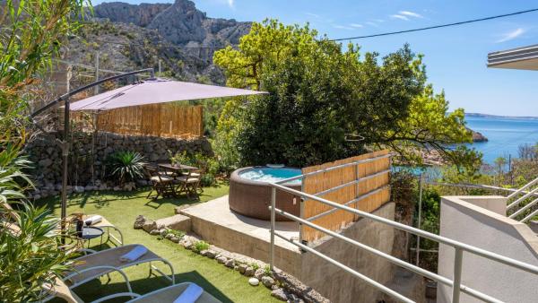 Holiday home Vranjak by Villas Guide, Varaa  Vranjak Lika-Senjan piirikunta