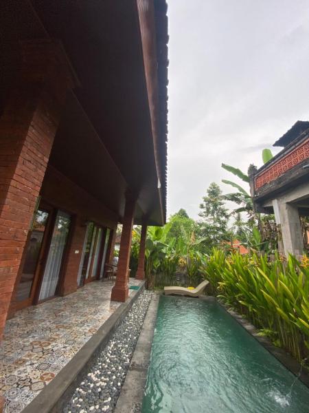 PurnaSari Villa Ubud, Varaa  Bali hotellit, joissa on pysäköinti, Pysäköinti
