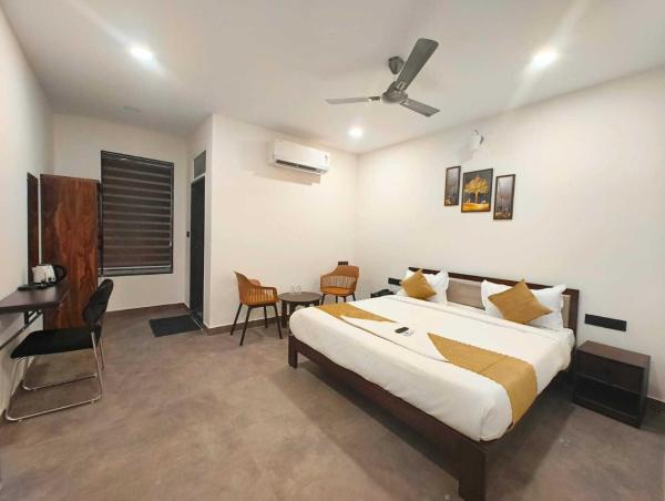 Townhouse Oak NFC Crossway Hyderabad, Varaa Hotelli Maula Ali Telangana