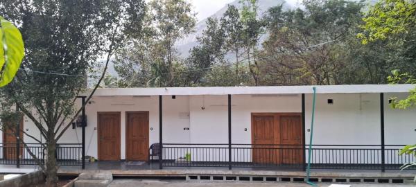 eden homestay, Varaa  Munnar New Delhi