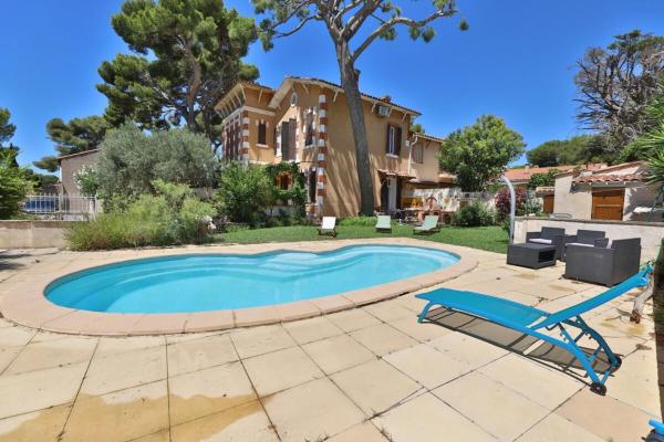 LOustaou - Villa famillial- Bord de mer, Varaa  Sausset-les-Pins Carros