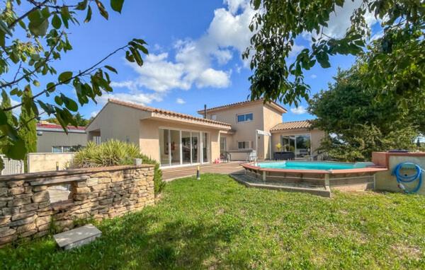 Villa de luxe MASADRIM aux portes d'Uzès, Varaa  Serviers-et-Labaume Gard