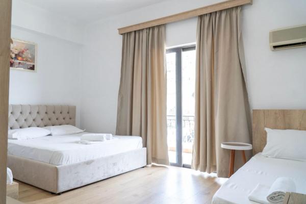 Sunny Days Hotel, Varaa  Sarandë Vlorë County