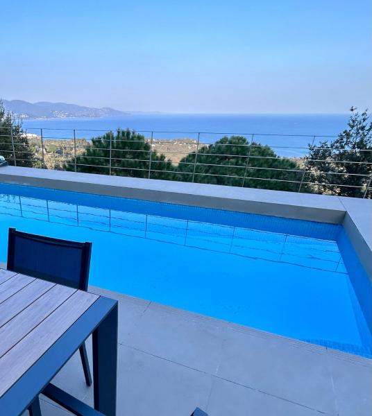 Villa Alta Benat, vue mer exceptionnelle, piscine, Varaa  Bormes-Les-Mimosas Mimosa Road