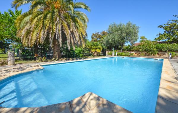Villa Plage À Pieds, Varaa  Korsika hotellit, joissa on uima-allas, Uima-allas