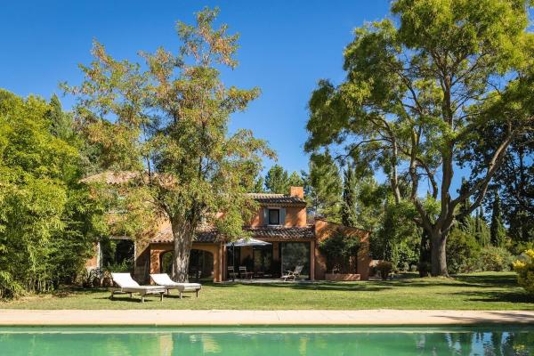 Countryside Villa Provence - Pool Tennis & horses, Varaa  Hotellit Carros uima-altaalla, Uima-allas