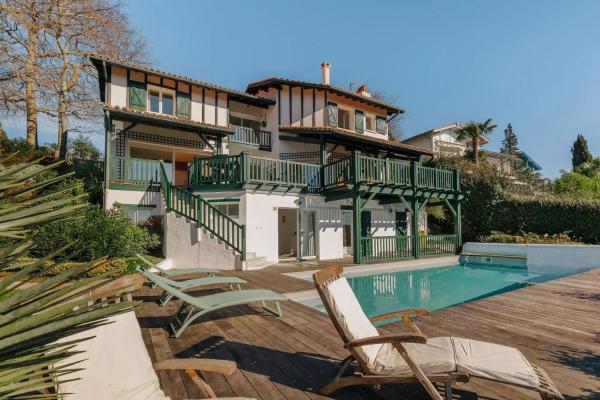 Villa Errobi, Varaa  Bassussarry Limousin