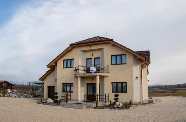 AGROPENSIUNEA LUK, Varaa   