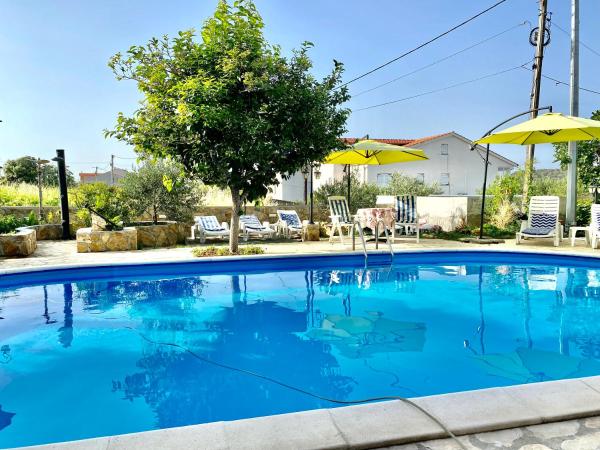 Arbium Classic, Varaa  Hotellit Kvarner Islands uima-altaalla, Uima-allas