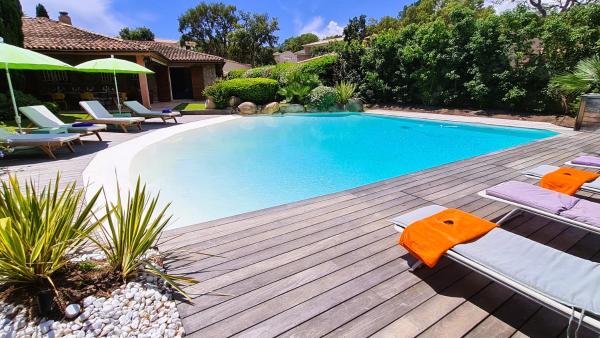 Villa Lucendiluna 10 personnes piscine 5 min plage en voiture, Varaa  Sainte-Lucie de Porto-Vecchio 