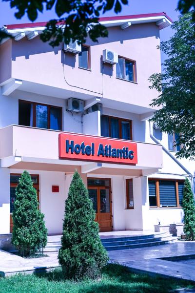 Hotel Atlantic, Varaa Hotelli Adjud 
